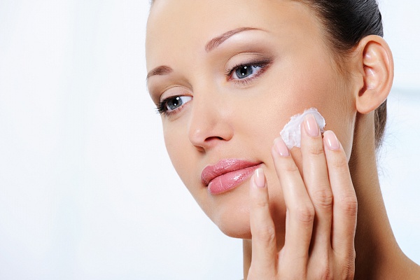 Как сделать эффектный макияж за считанные минуты